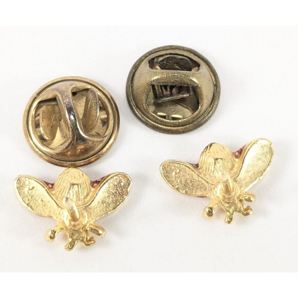 Red Wing Flies Scatter Pins Set of 2 - Picture 3 of 3